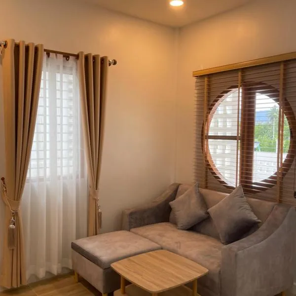 เพชรไพลินรีสอร์ทสามร้อยยอด，位于Sathani Sam Roi Yot的酒店