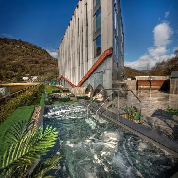 IXORA Hotel & Spa Snowdonia，位于康威的酒店