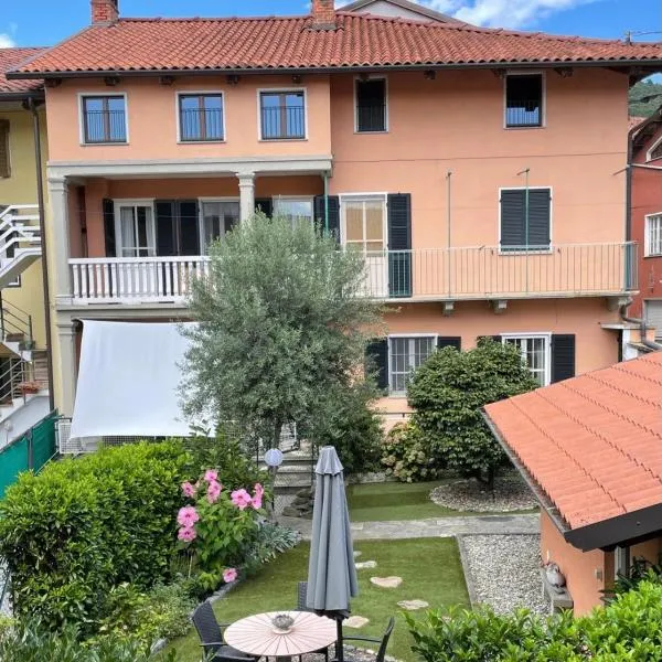 Camelia Casa Vacanze，位于Palazzo Canavese的酒店