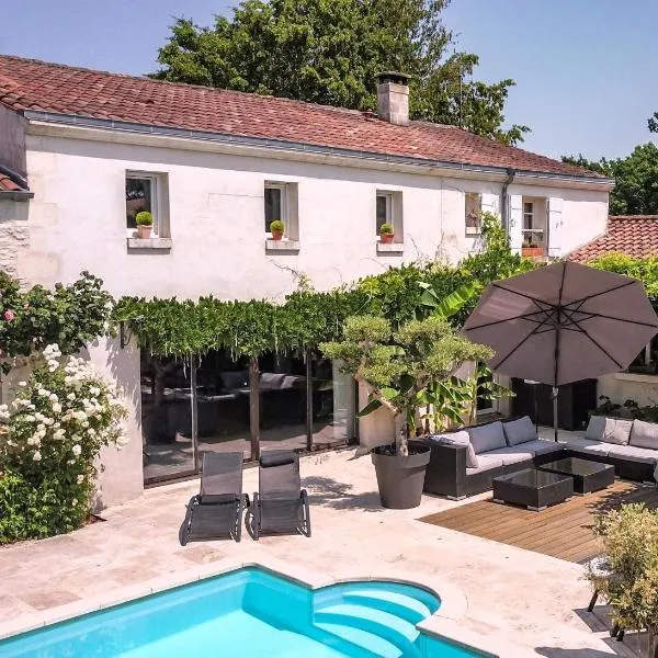 Le Logis de La Brumanderie - Saintes，位于Fontcouverte的酒店