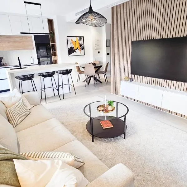 Casa Soluna -Santa Rosalia Lake and Life Resort，位于托雷帕切科的酒店