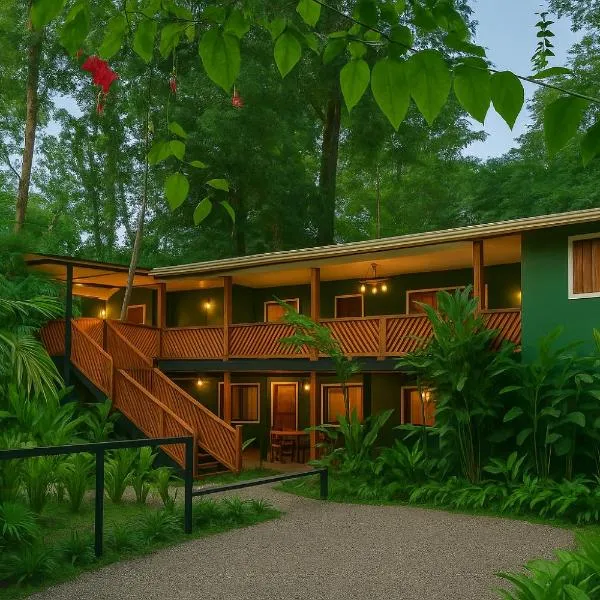 Hotel Boutique The Green Jungle House，位于别霍港的酒店