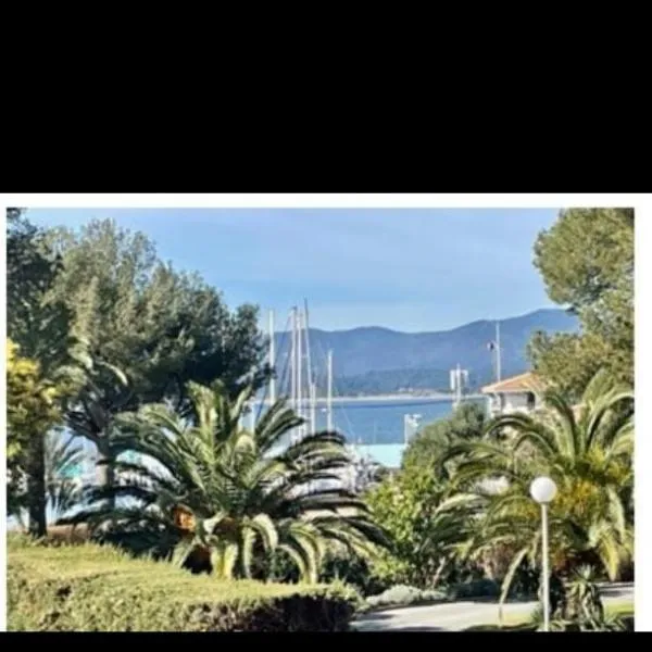 Studio en bord de mer，位于圣拉斐尔的酒店