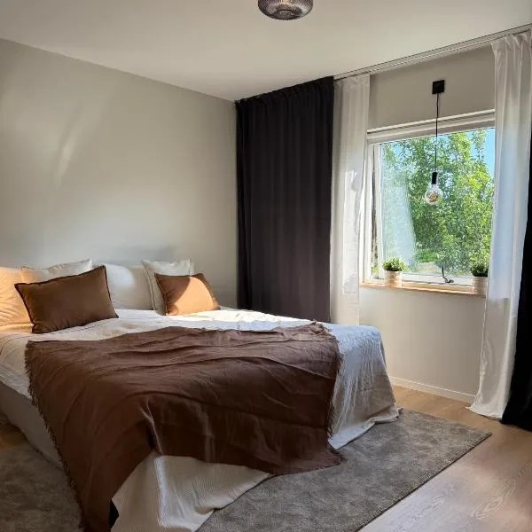 Trevlig villa i Hörnett, Örnsköldsvik，位于恩舍尔兹维克的酒店