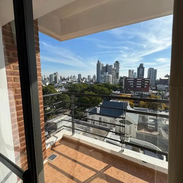 DTO BOULEVARD GALVEZ CON CHOCHERA Santa Fe Capital，位于圣达菲的酒店