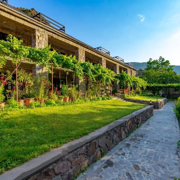 Valodia's Cottage，位于瓦尔齐亚的酒店