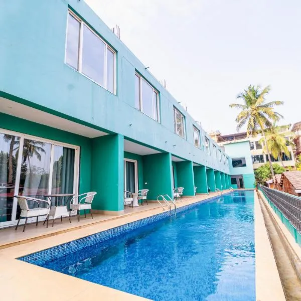 Skazka beach resort，位于曼德姆的酒店
