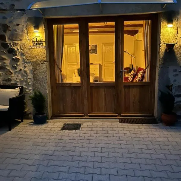 La Loubière - Gîte，位于Cessenon的酒店