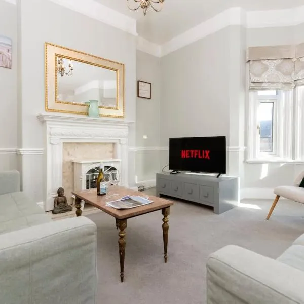 Spacious 3 Bed Apartment in central Saltburn，位于滨海索尔特本的酒店