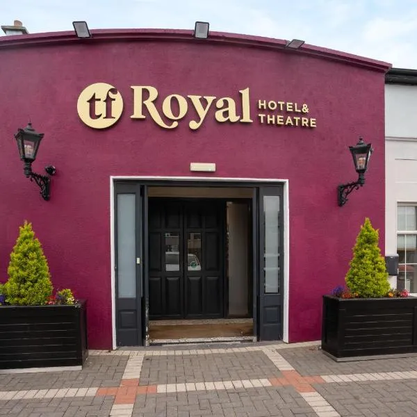 TF Royal Hotel & Theatre，位于卡斯尔巴的酒店