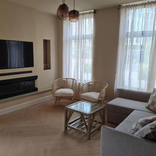 Tussen poort en toren，位于斯内克的酒店