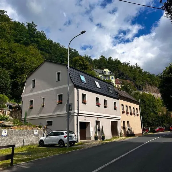 Apartmány u Kuželky，位于洛克特的酒店