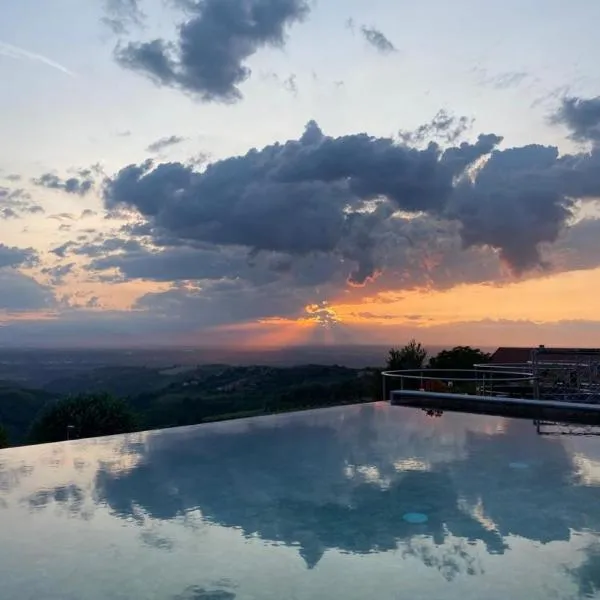 Villa Belvedere Langhe，位于Belvedere Langhe的酒店