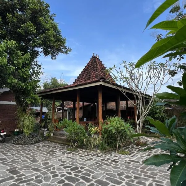 Kumojoyo Homestay，位于婆罗浮屠的酒店
