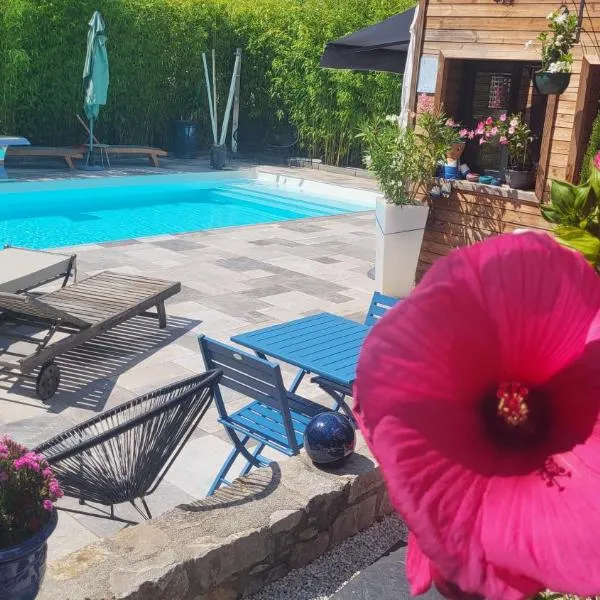 Le Mas ROLLAND, Piscine chauffée & SPA - Millau - Gorges du Tarn，位于孔佩尔的酒店