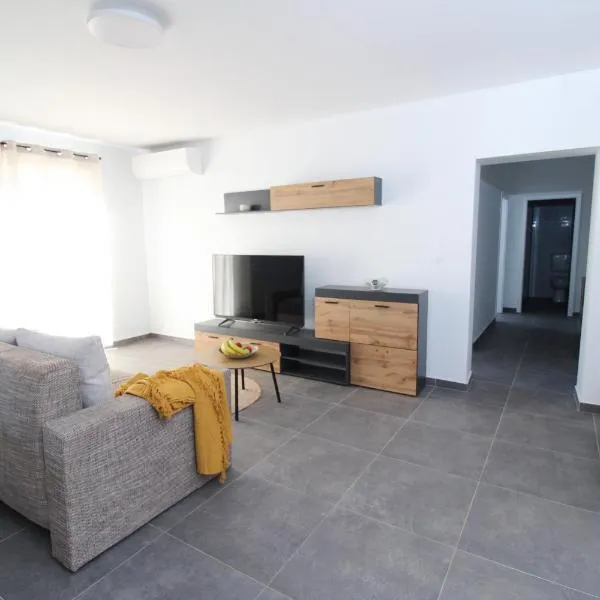 Fly in Apartment，位于西利皮的酒店