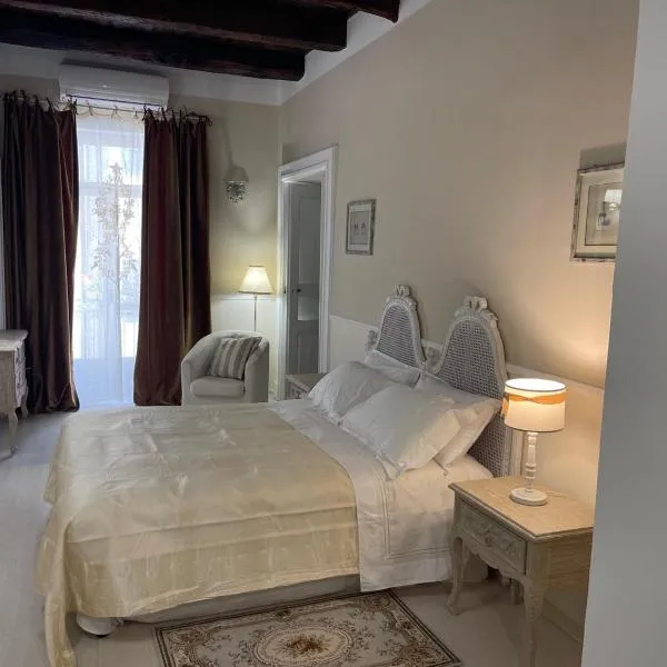 Le Rose Inn，位于瓦洛-德拉卢卡尼亚的酒店