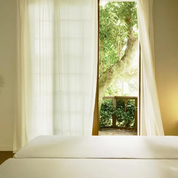 Pyoseon Mansion，位于西归浦市的酒店