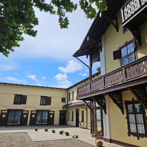 Villa Musik - historical apartments, Baden，位于巴登的酒店