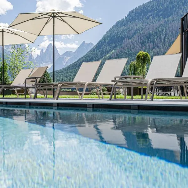 Alpenwellnesshotel St. Veit，位于塞斯托的酒店
