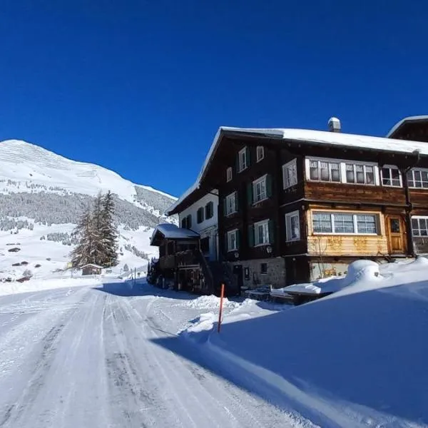 Gasthaus Bellawiese，位于圣安特尼恩的酒店