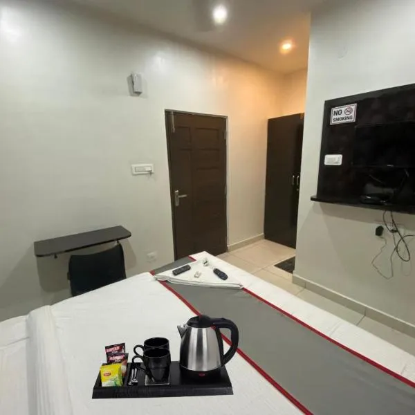 Hotel Grandview，位于Kondapur的酒店