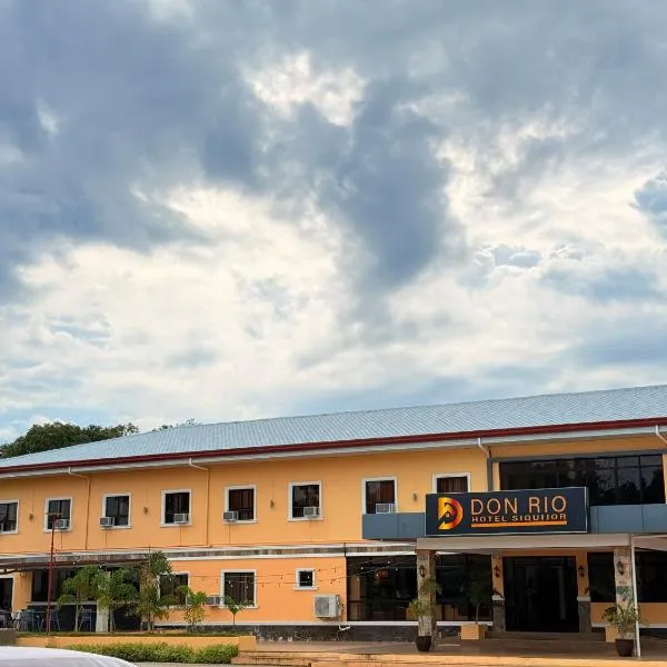 DonRio Hotel Siquijor，位于锡基霍尔的酒店