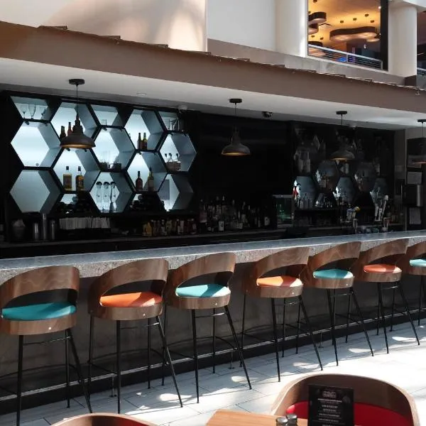 Jake's 58 Casino Hotel - Adults Only，位于艾兰迪尔的酒店
