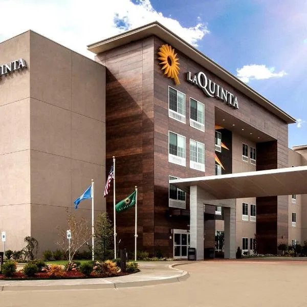 La Quinta by Wyndham Owasso，位于Owasso的酒店
