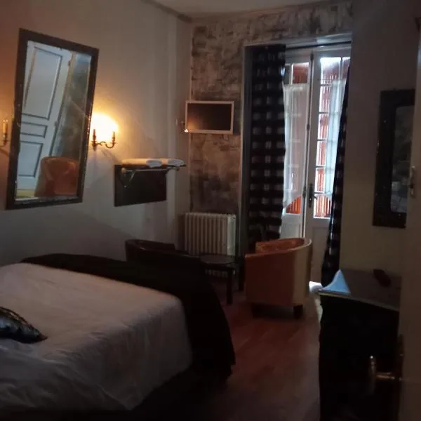 l'authentique，位于圣阿芒蒙特龙的酒店