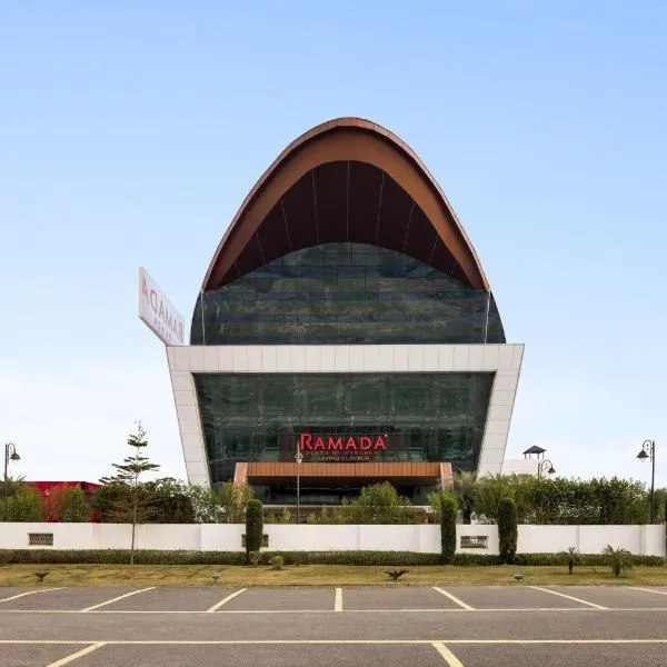 Ramada Plaza by Wyndham Jammu Vijaypur，位于贾姆穆的酒店
