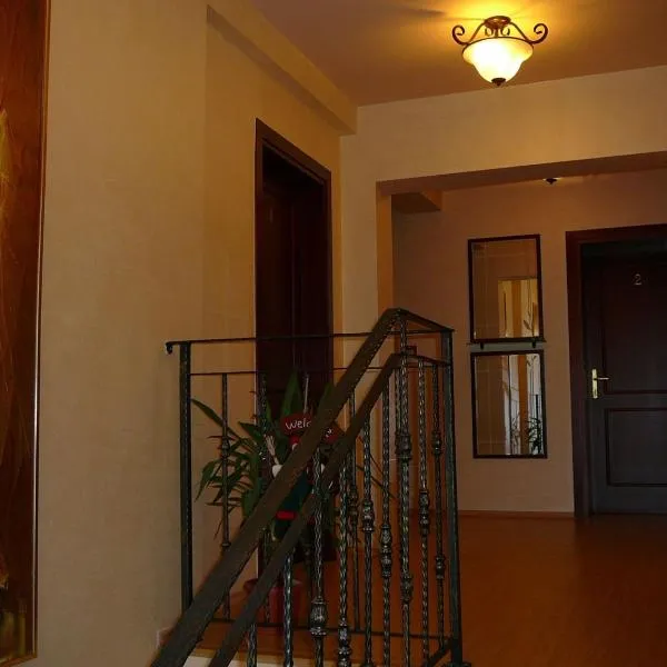 Casa iRMA - Rooms for rent，位于Tescani的酒店