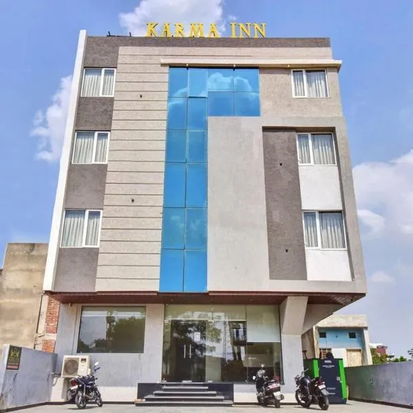 Hotel Karma Inn Near Jaipur Exhibition and Convention Centre，位于斋浦尔的酒店