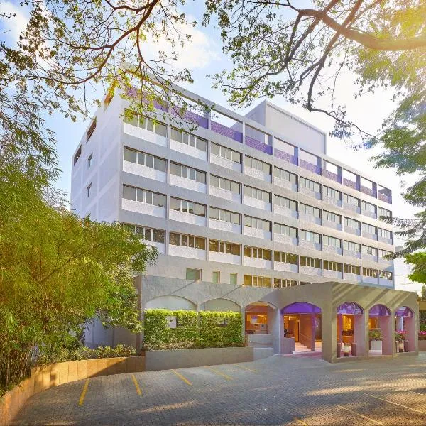 Vivanta Bengaluru Residency Road，位于班加罗尔的酒店