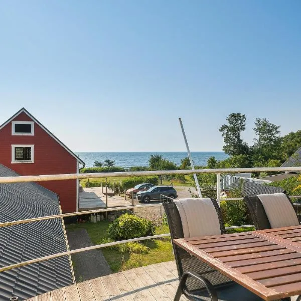 Villa Gul in beautiful Smygehamn，位于Smygehamn的酒店