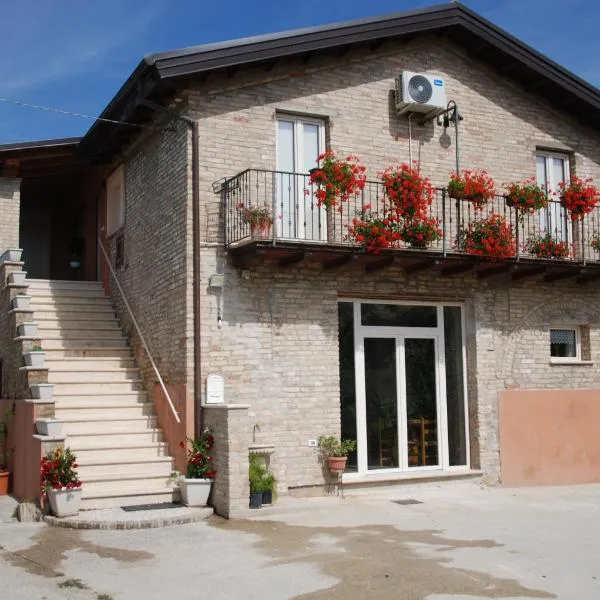 Agriturismo Magna Mater Agriculturae，位于蒙萨姆波罗·德尔·特伦特的酒店