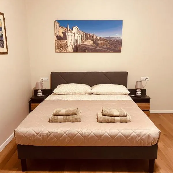 Sonila's Home 2，位于贝加莫的酒店