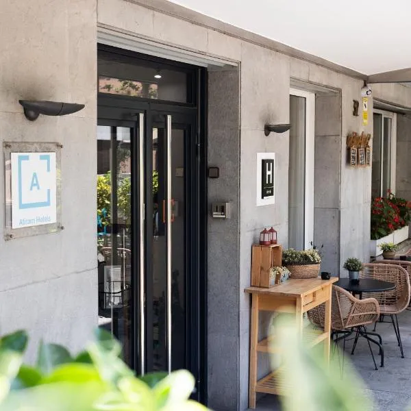 Tres Torres Atiram Hotel，位于巴塞罗那的酒店