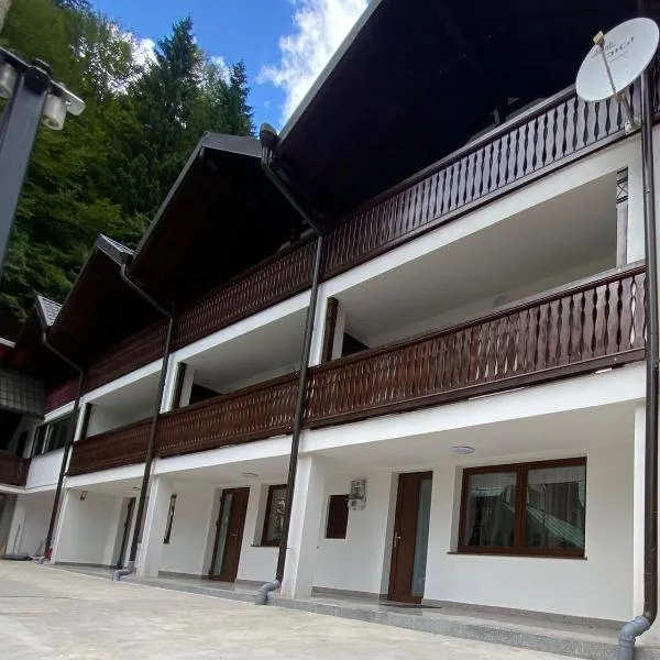 Casa Lazar，位于Cumpăna的酒店