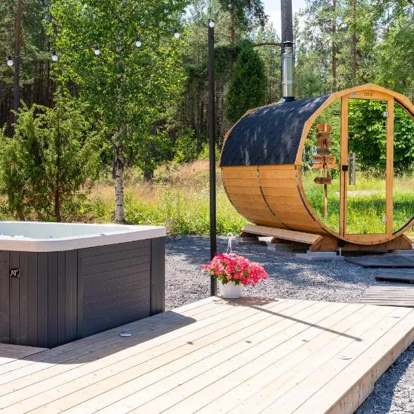 Himos Stonelake - two saunas and a hot tub，位于耶姆赛的酒店