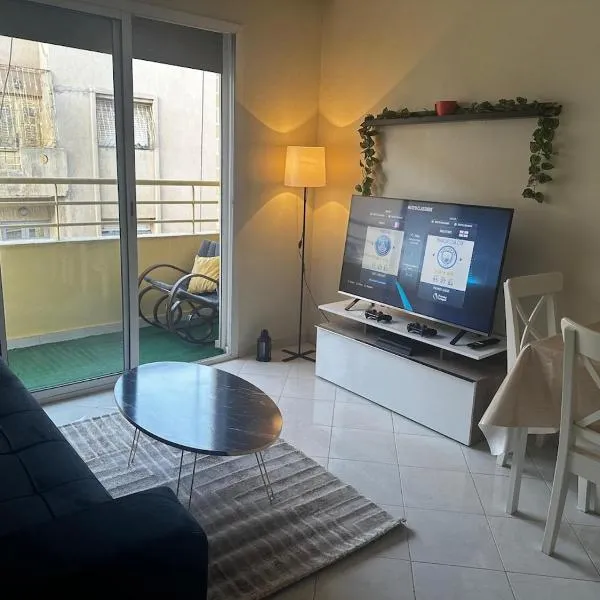 Apprt 2min de la Gare,Wi-Fi Fibre, Netflix ,PS4，位于Settat的酒店