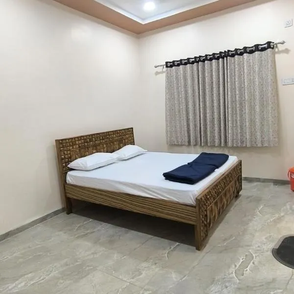 Maheshwari Yatri Nivas，位于Aundah的酒店