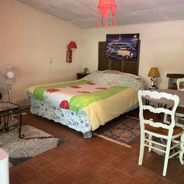 Chambre campagnarde，位于Roquestéron的酒店