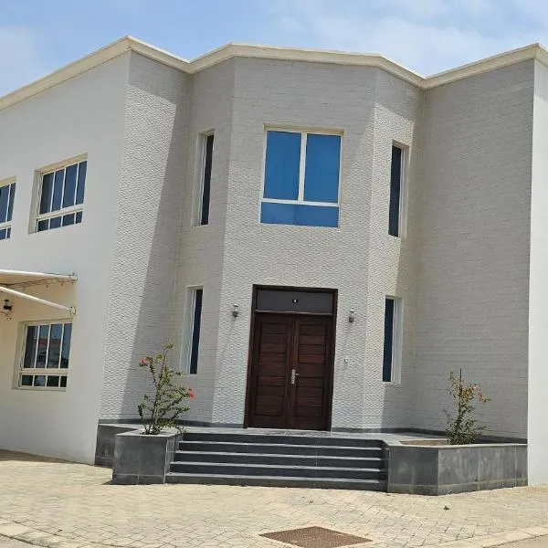 Luxury Garden Villas Complex，位于塞拉莱的酒店