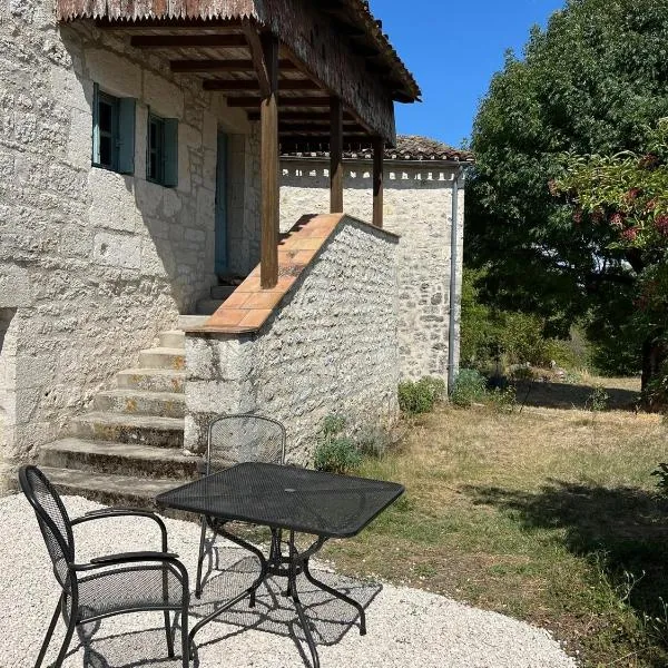 Gîte La Vésarnie，位于Montaigu-de-Quercy的酒店