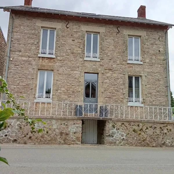 Les lapins bleus，位于Saint-Sulpice-le-Dunois的酒店