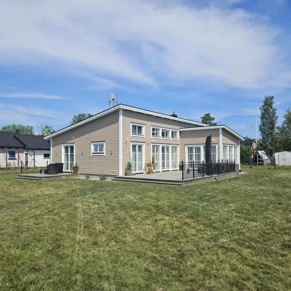 Trevlig fritidshus på Norra Öland，位于勒托普的酒店
