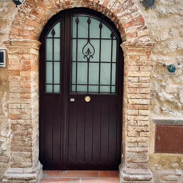 Le Nereidi，位于丰迪的酒店