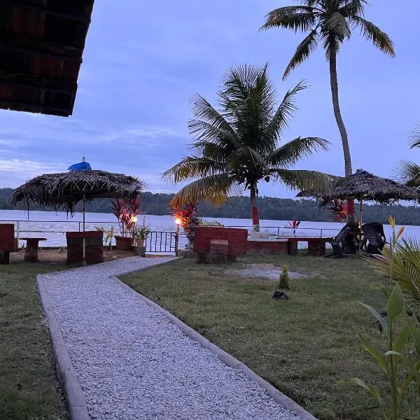 Lake Homes，位于瓦尔卡拉的酒店