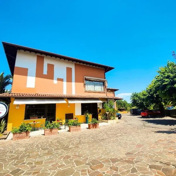 Albergo B&B Tenesi，位于马内尔巴的酒店